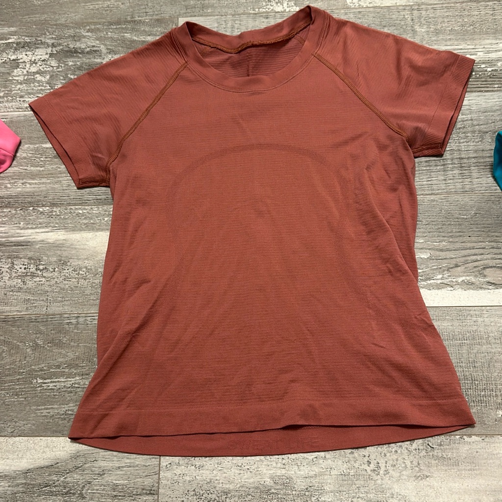Lululemon Swiftly Tec